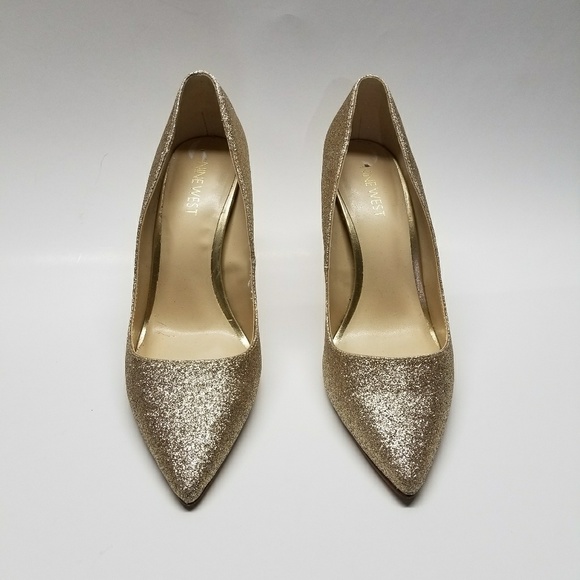 Nine west gold pump. - Picture 1 of 4